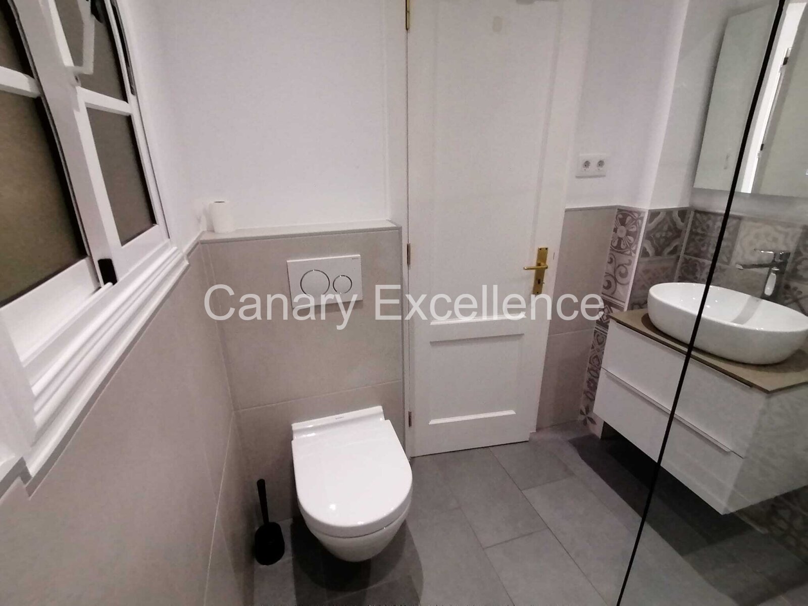 Very well-maintained duplex - 4 bedrooms and sea views in Costa Calma