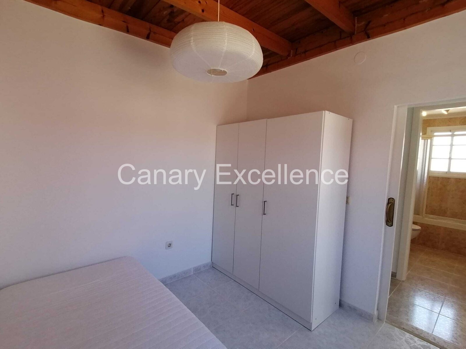 Very well-maintained duplex - 4 bedrooms and sea views in Costa Calma