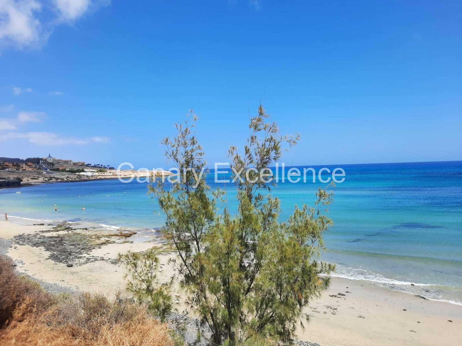 Very well-maintained duplex - 4 bedrooms and sea views in Costa Calma